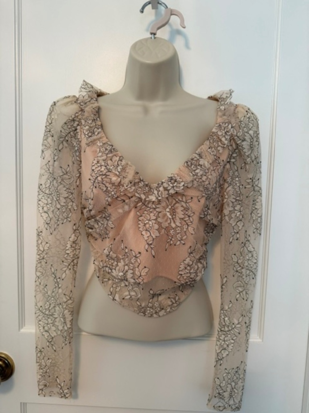 NBD-Sheer Floral Lace Embroidered Long Sleeve Crop Top- Nude& Black Size: S